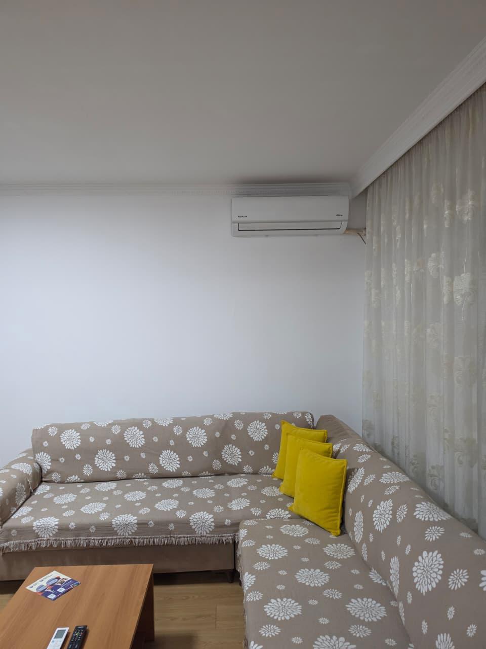 APARTAMENT ME QERA 2+1+2 KONGRESI I MANASTIRIT 70.000 LEKE F – Tiranë
