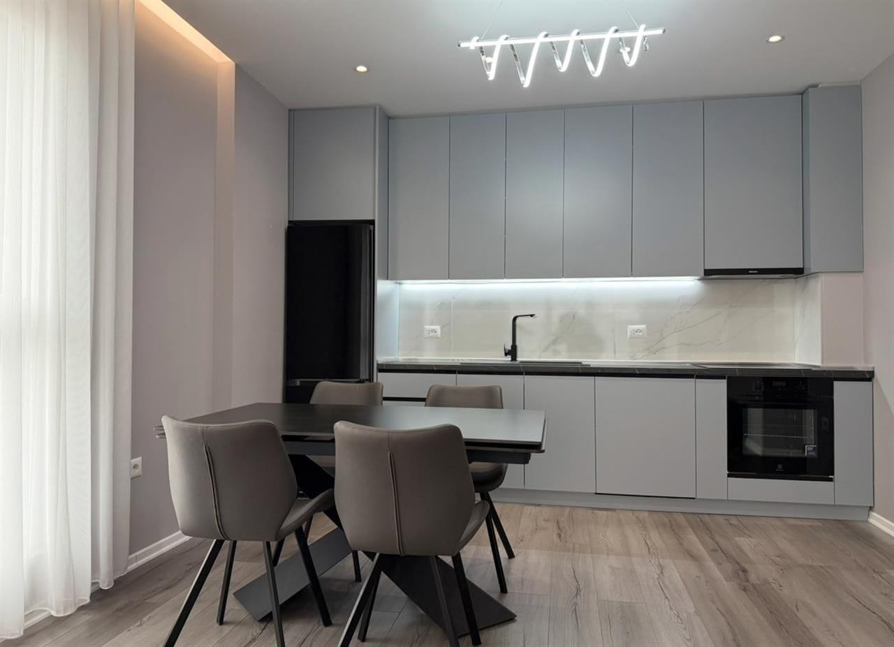 APARTAMENT ME QERA 2+1+2 DON BOSKO 90.000 LEKE – Tiranë
