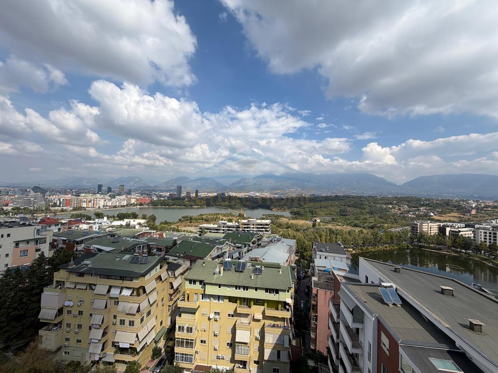 0692268458 Shitet , Penthouse , Liqeni i thate , Tirane – Tiranë