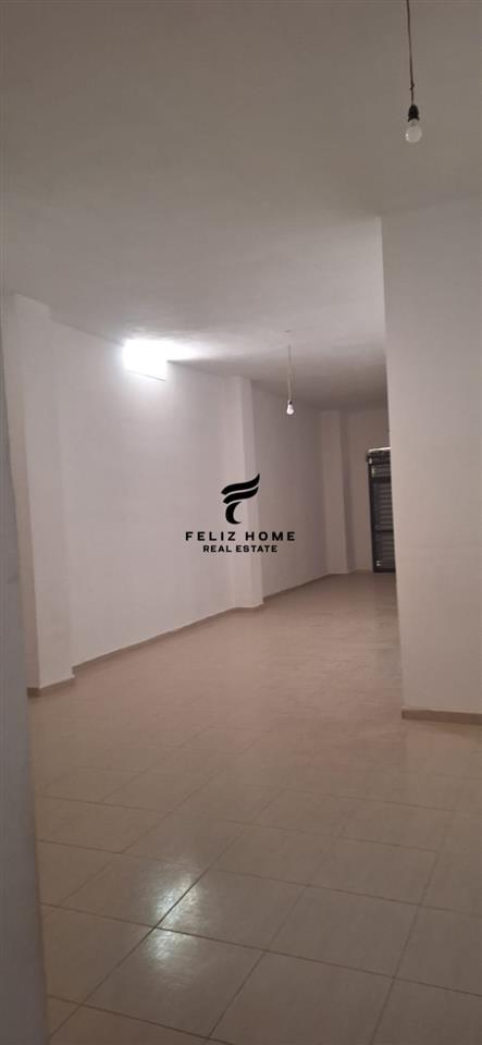 DYQAN ME QERA 100 M2 5 MAJI 900 EURO – Tiranë