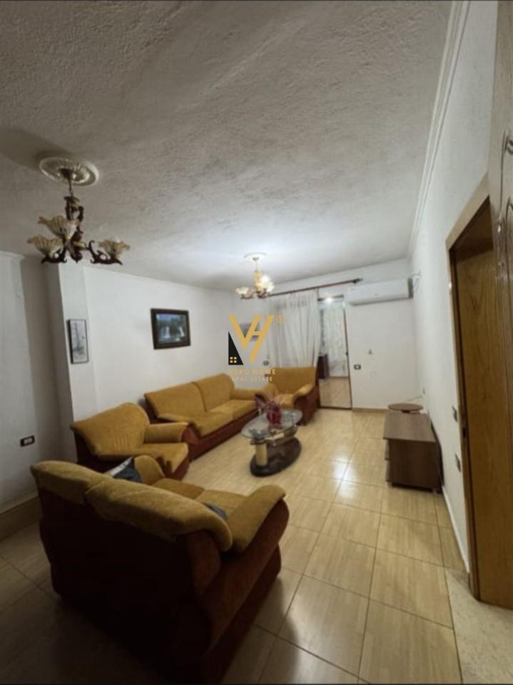 JEPET APARTAMENT 2+1 ME QERA RRUGA RIZA KODHELI 45.000 LEKE – Tiranë