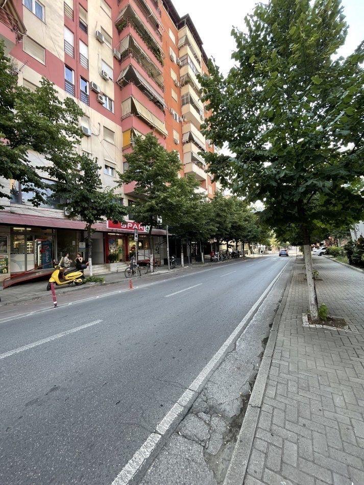 SHITET APARTAMENT 2+1 BLLOK 450.000 EURO – Tiranë - 1