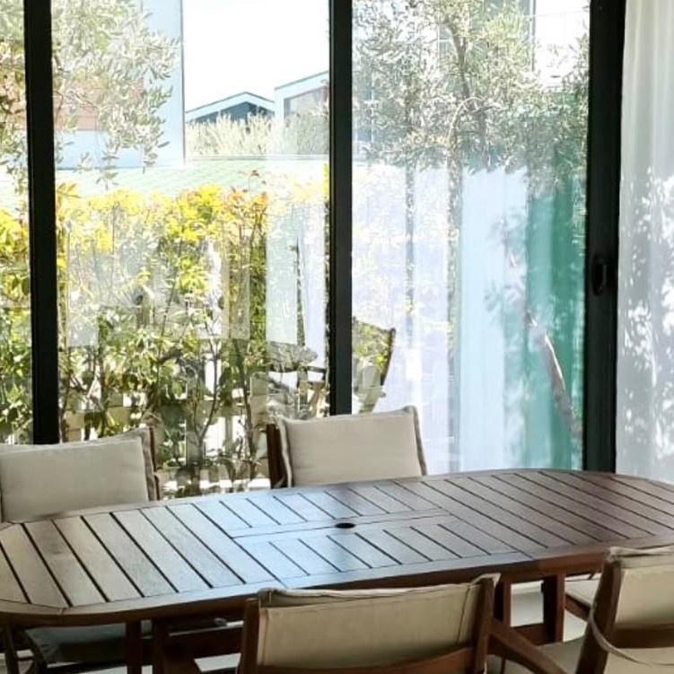 🏡✨ JEPET ME QIRA VILË 3-KATËSHE – COLOMBO 2 📍 Vendndodhja – Tiranë