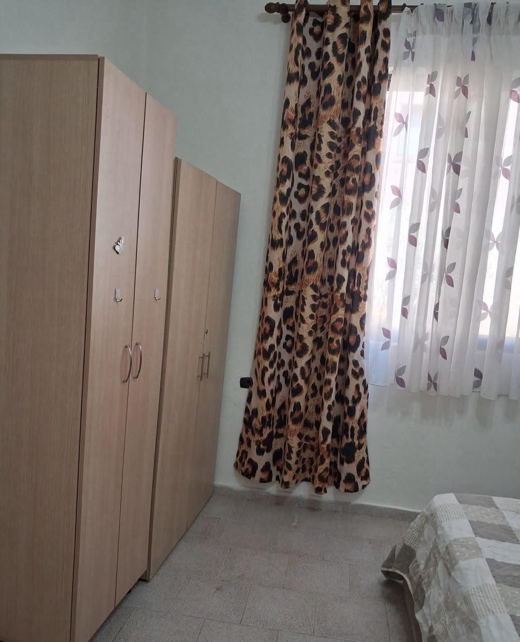 APARTMENT ME QERA 1+1 21 DHJETORI 65.000 LEKE – Tiranë