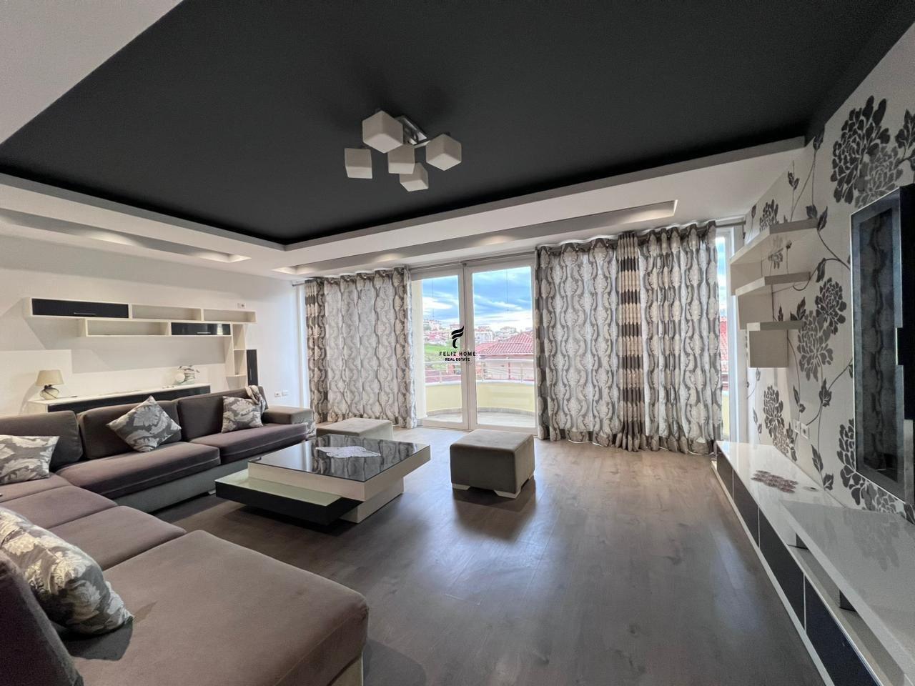 VILE ME QERA 4 KATE PORCELAN 150.000 LEKE FH-67444 – Tiranë