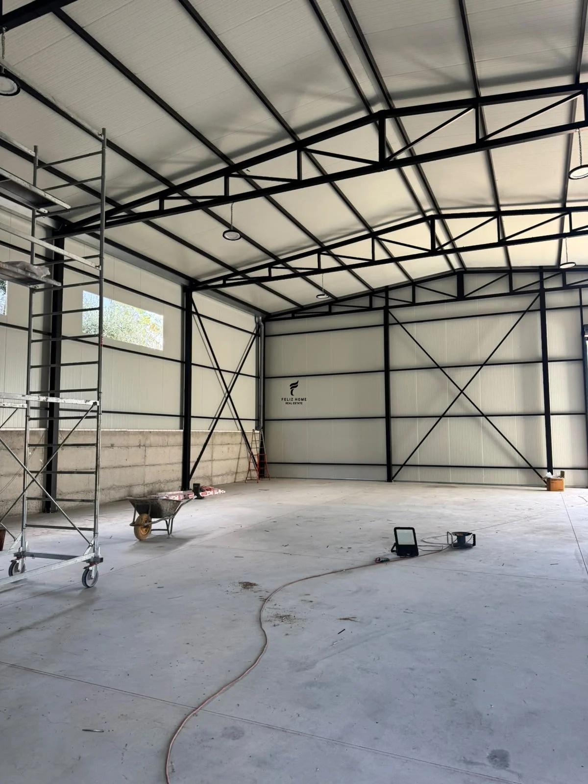 KAPANON ME QERA 300 M2 MEZEZ 200.000 LEKE FH-94729 – Tiranë - 1