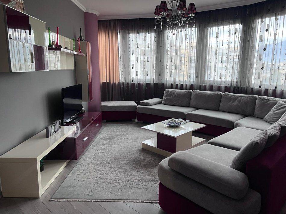 APARTAMENT ME QERA 3+1 RRUGA E KAVAJES 1.500 EURO – Tiranë