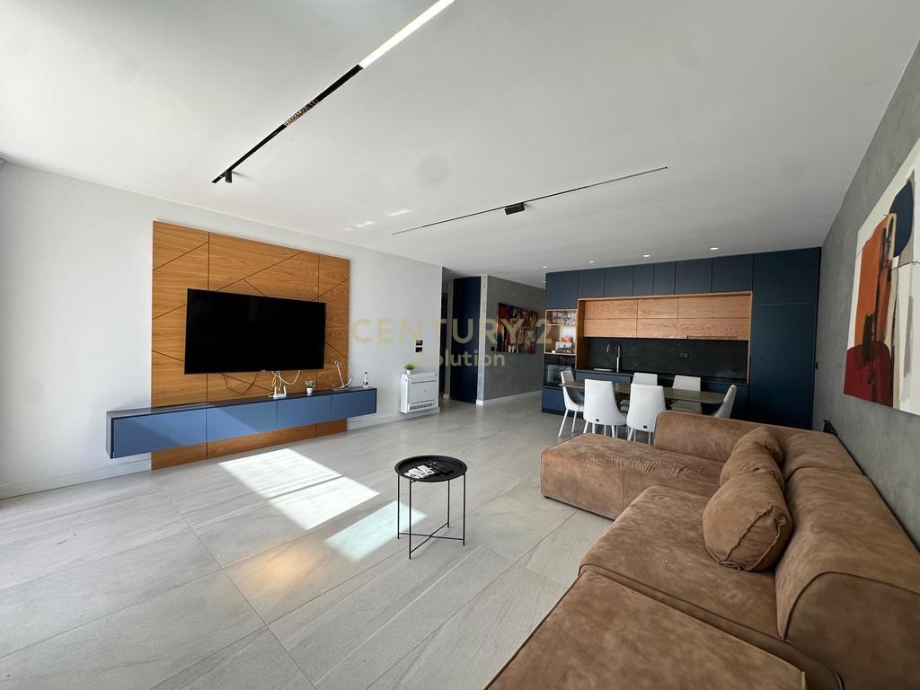 SHITEN 2 APARTAMENTE NË DHËRMI (2+1 + GARSONIERË) – Vlorë