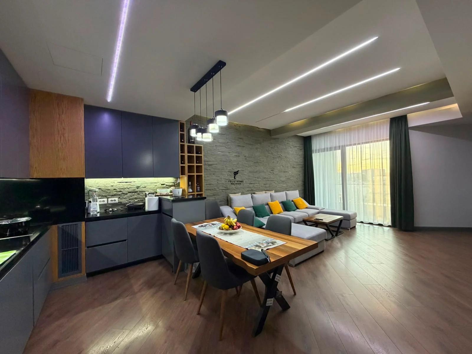 SHITET APARTAMENT 2+1+2 21 DHJETORI 42.000.000 LEKE FH-96296 – Tiranë