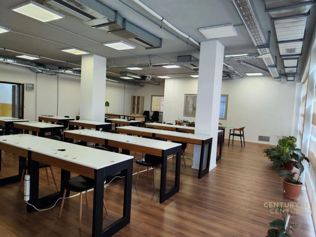 Zyra ne Rrugen e Elbasanit!! – Tiranë - 1