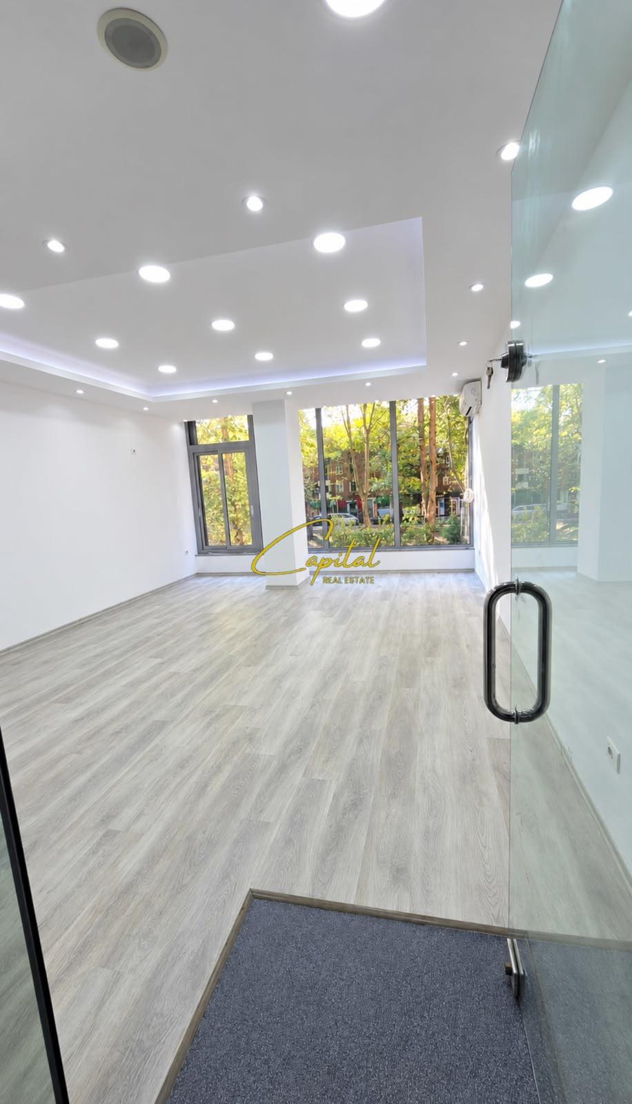 ZYRE ME QIRA 40 M2 ISH EKSPOZITA 60.000 LEKE – Tiranë