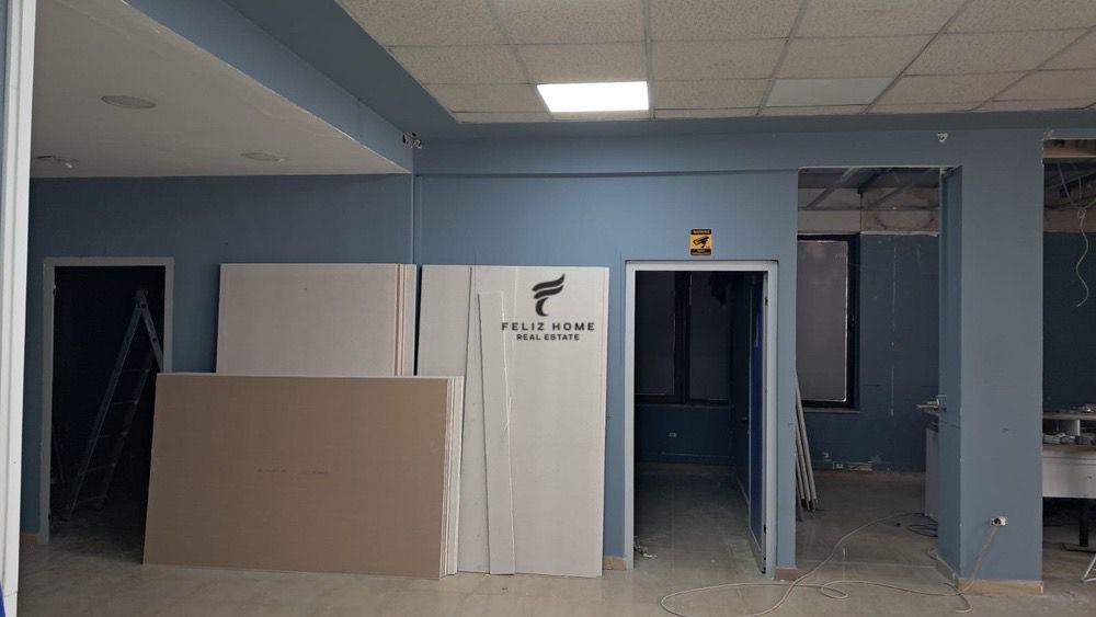 ZYRE ME QERA 200 M2 FARMACIA 10 2000 EURO – Tiranë - 1