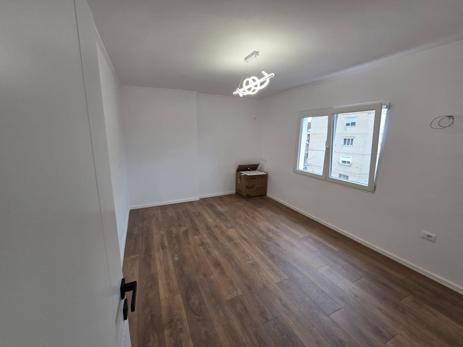 SHITET APARTAMENT 1+1 ALI DEMI 10.800.000 LEKE – Tiranë