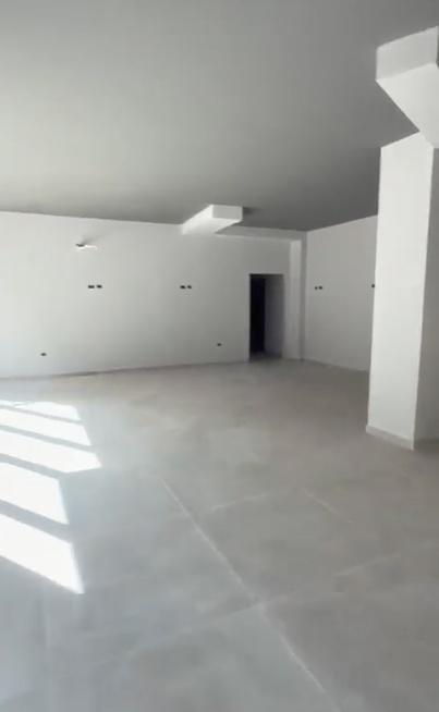 ZYRE ME QERA 275 M2 LIQENI THATE 215.000 LEKE – Tiranë - 1