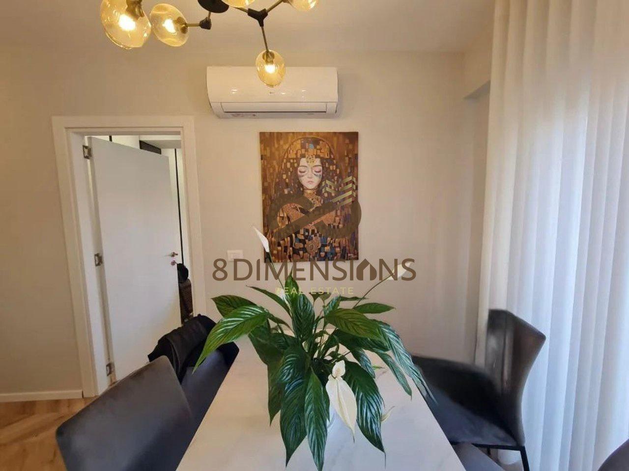 Shitet Apartament 1+1 ne Rruge te Kavajes prane Kishes – Tiranë