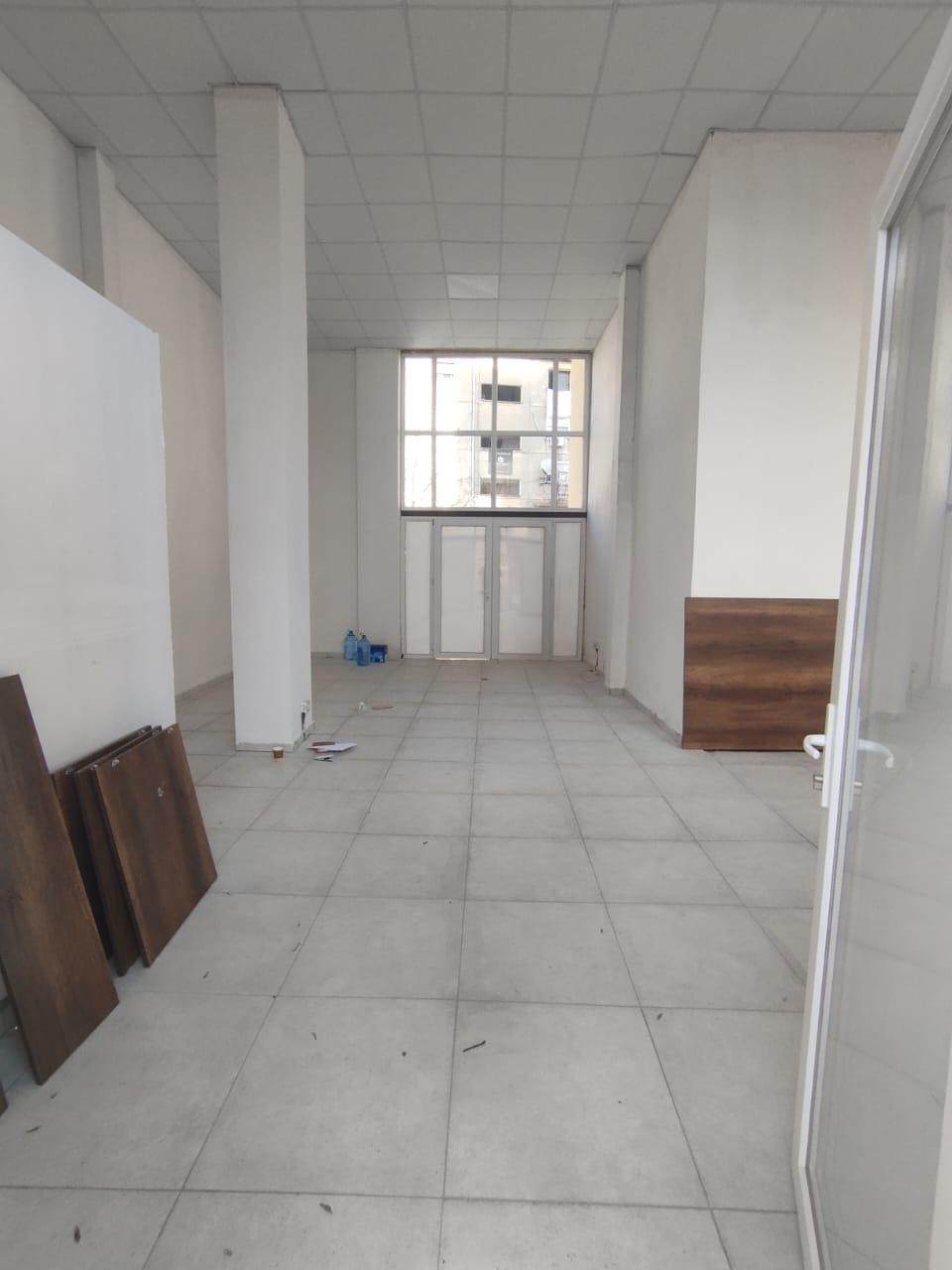 DYQAN ME QERA 74 M2 OXHAKU 1500 EURO – Tiranë