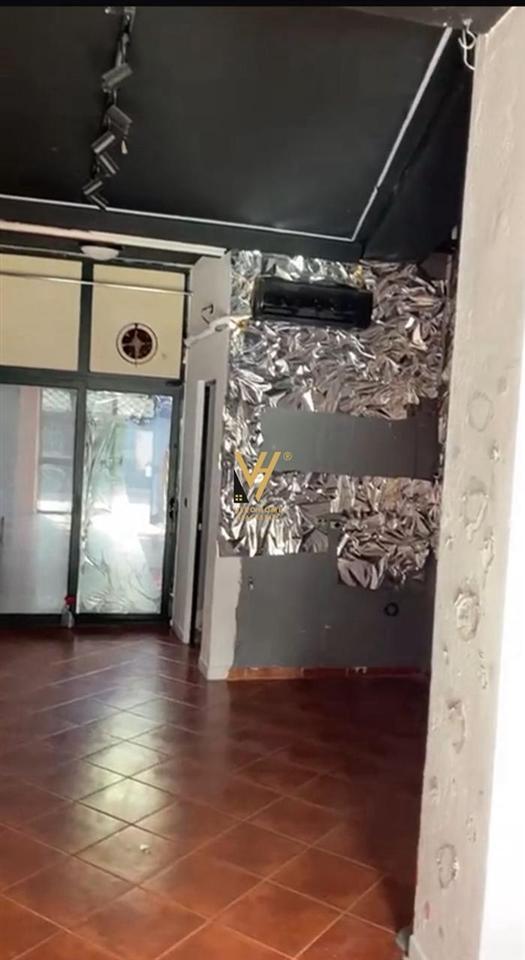 JEPET DYQAN 42 M2 ME QERA RRUGA 4 DESHMORET 400 EURO – Tiranë
