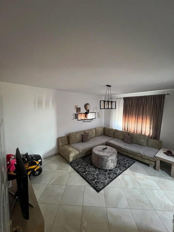 SHITET APARTAMENT 1+1 LAPRAKE 9.800.000 LEKE FH-82823 – Tiranë