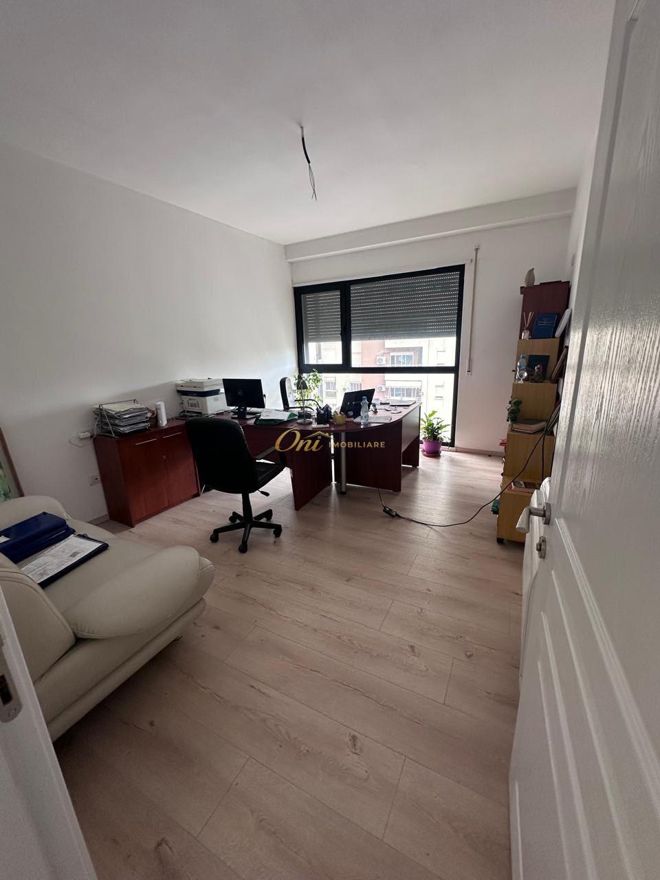 RRUGA PANORAMA ZYRE PER QERA – Tiranë