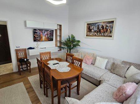 0697048068-Qira, Apartament 2+1, Valuta, Durrës – Durrës