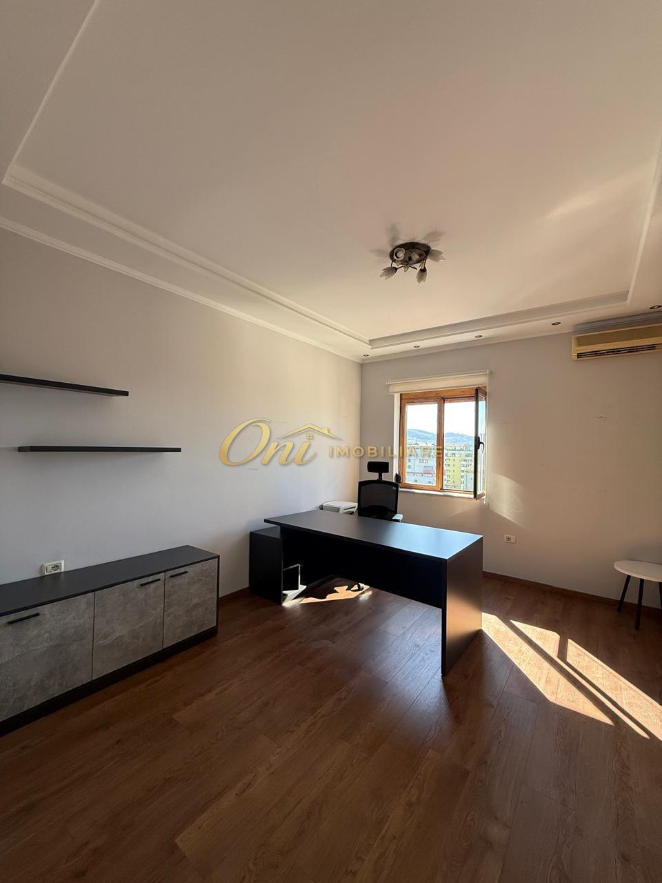 BLLOK JEPET ZYRE 140M2 PER QERA – Tiranë