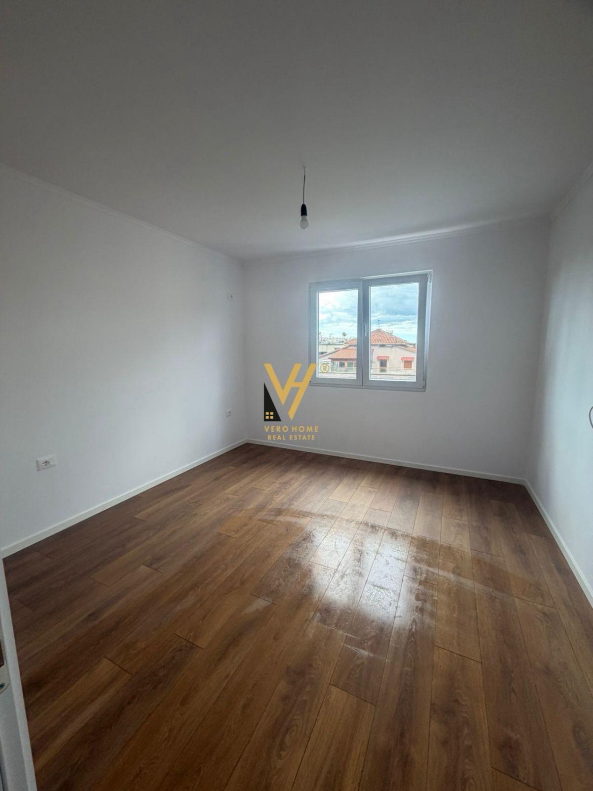 SHITET APARTAMENT 1+1+BLK NE PORCELAN 98.000 EURO – Tiranë