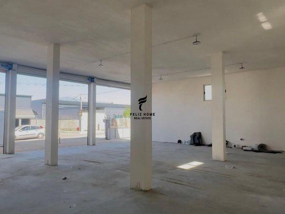 KAPANON ME QERA 200 M2 KAMEZ 120.000 LEKE FH-87705 – Tiranë