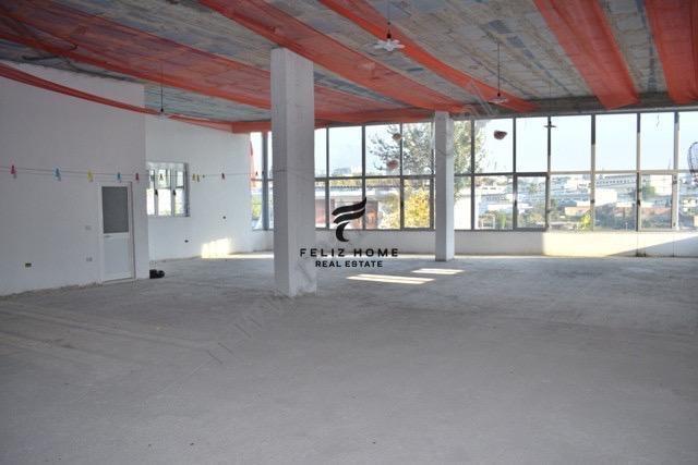 AMBIENT BIZNESI ME QERA 1000 M2 AMERIKAN 3 3500 EURO – Tiranë