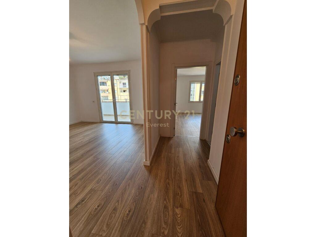 SHKOLLA E BALETIT, SHESIM APARTAMENT 1+1! – Tiranë - 1