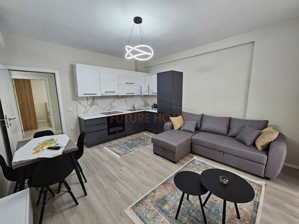 0693769552,Qera, Apartament 2+1+2, Rruga e Durresit – Tiranë