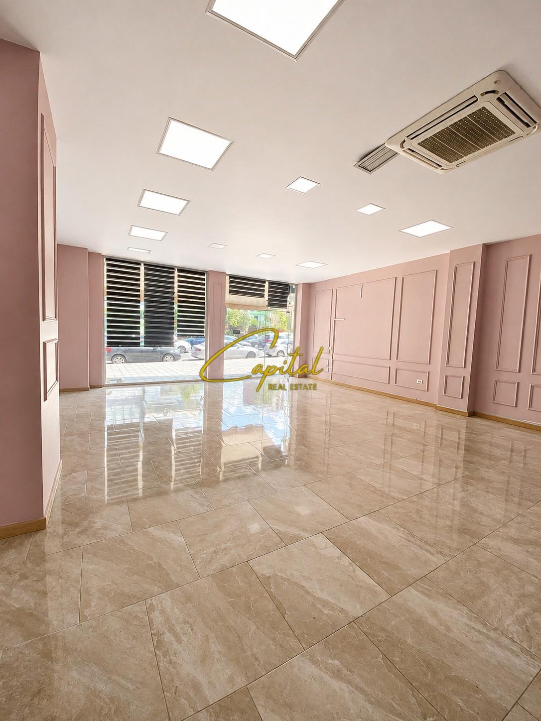 AMBIENT BIZNESI ME QIRA 138 M2 ISH PARKU 100.000 LEKE – Tiranë