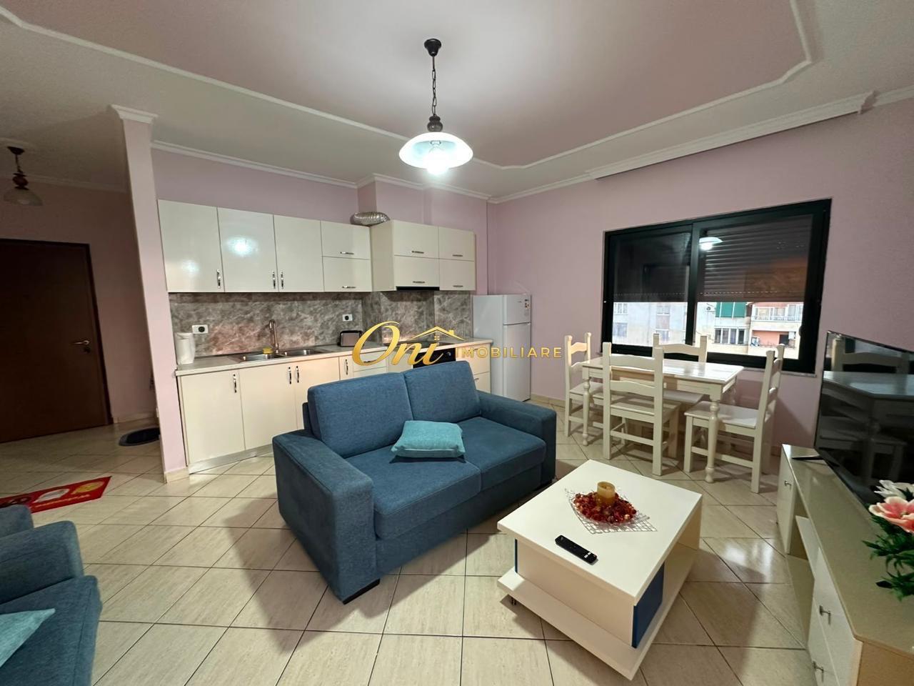 21 DHJETORI APARTAMENT PER SHITJE 1+1 – Tiranë - 1