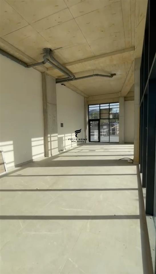 DYQAN ME QERA 75 M2 PORCELANI 1.500 EURO – Tiranë