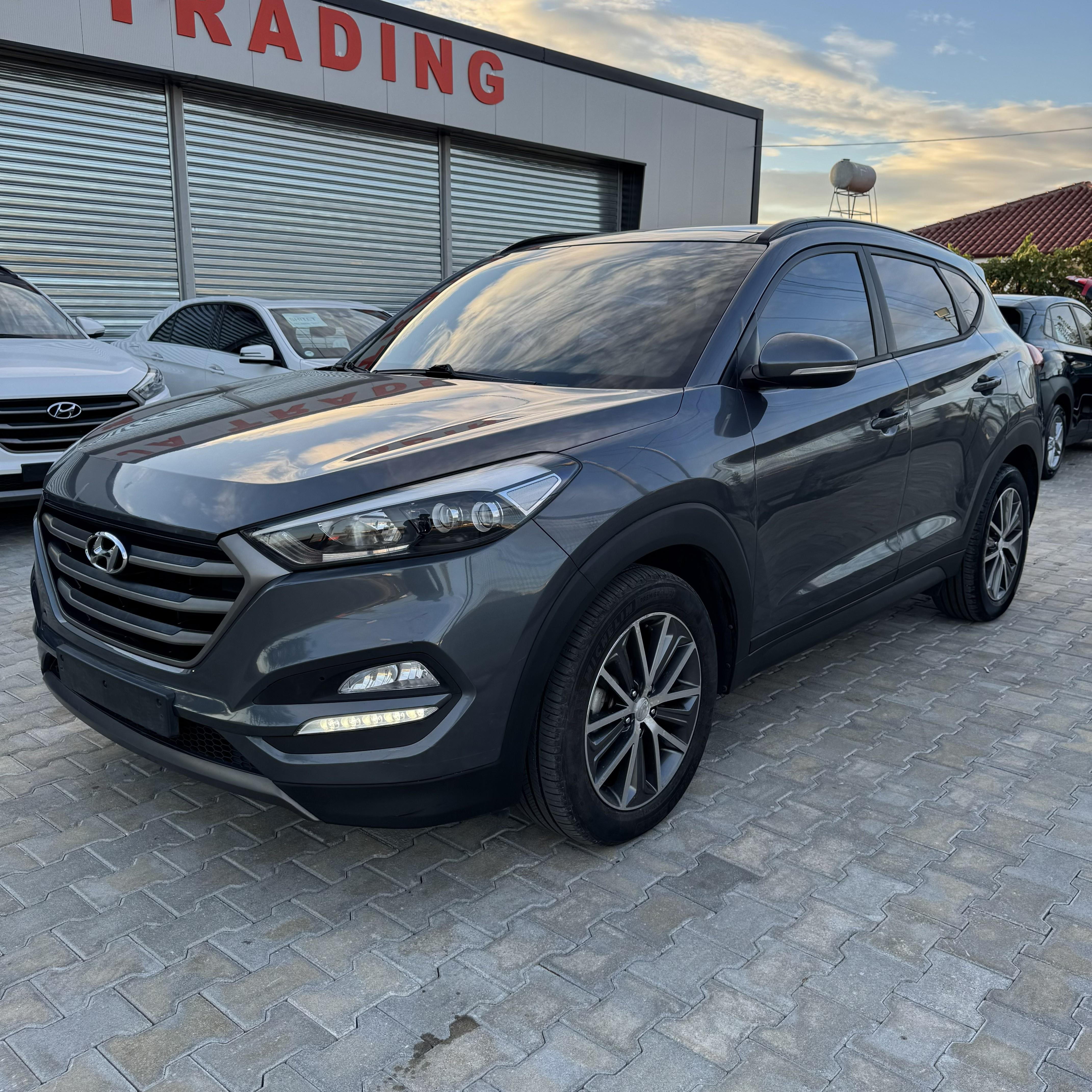 HYUNDAI TUCSON 2.0 – Tiranë - 1