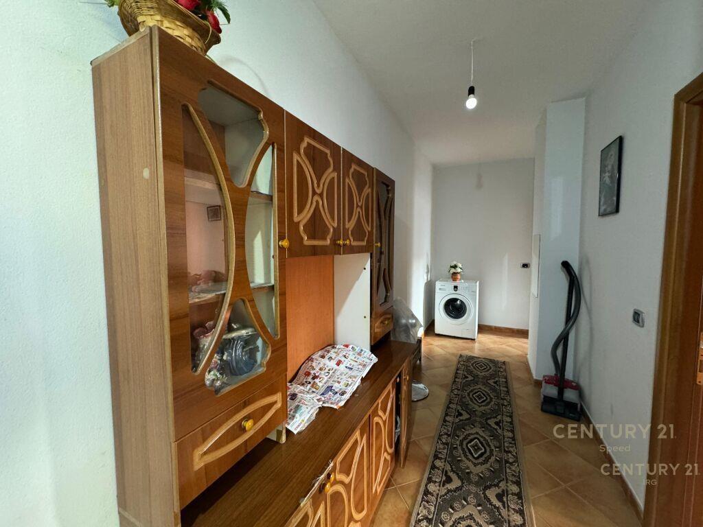 Apartament 2+1 ne shitje tek 5 Maji! – Tiranë