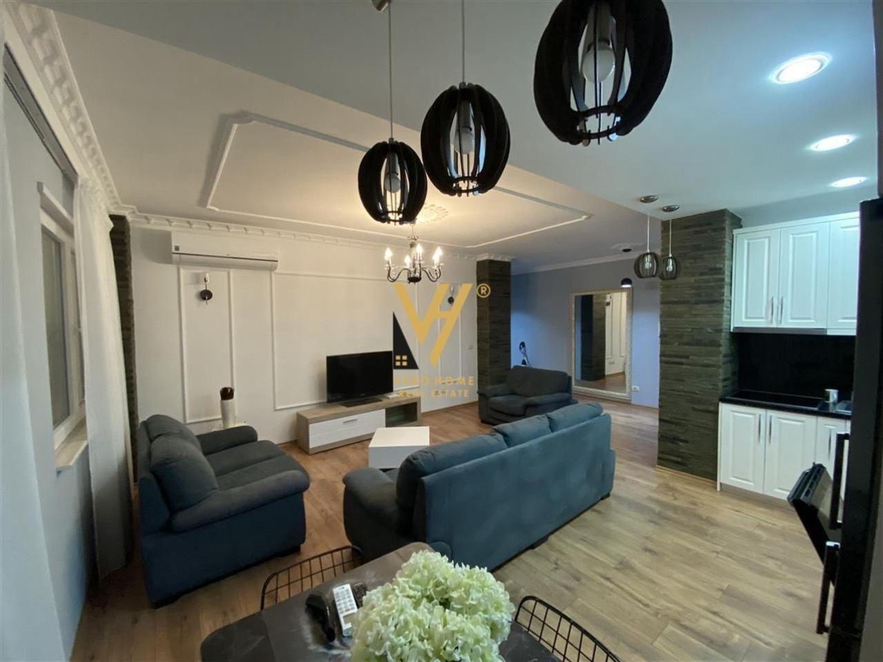 JEPET APARTAMENT 2+1+BLK ME QIRA TEK SYRI TV, ASTIR 700 EURO – Tiranë