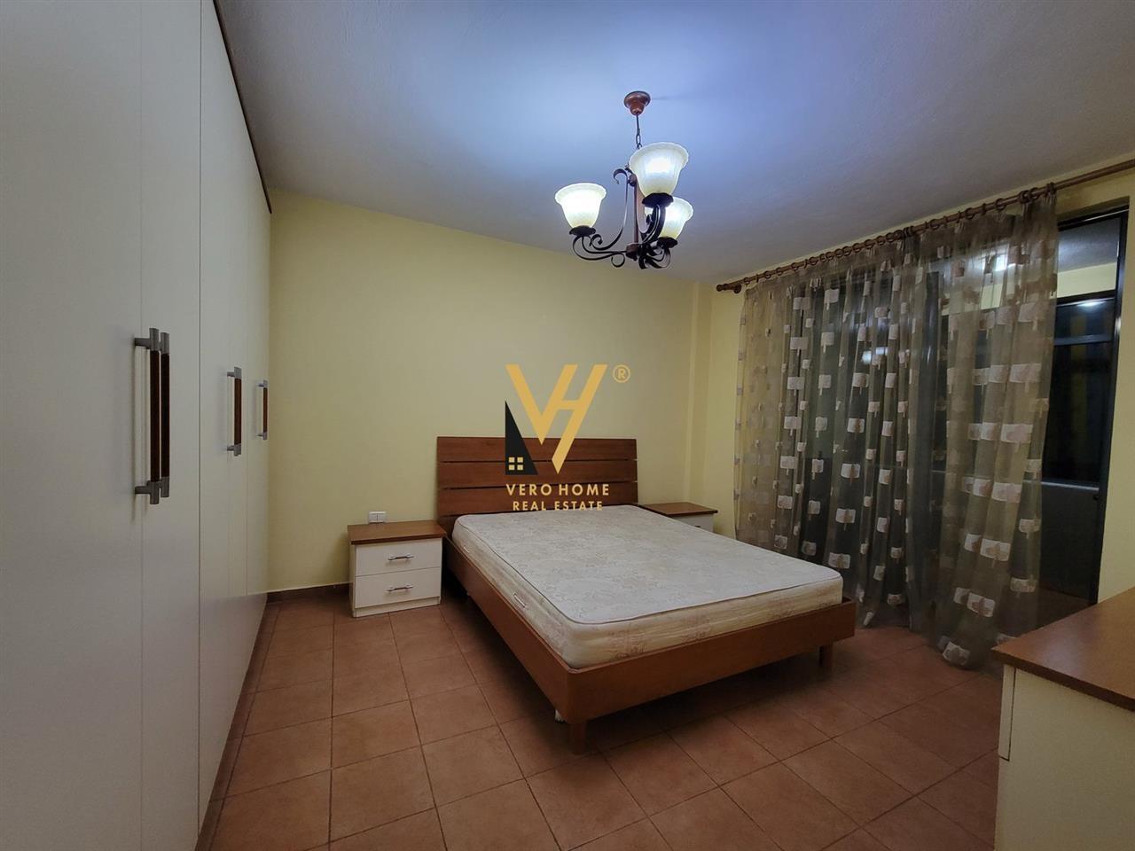 JEPET APARTAMENT 1+1+BLK ME QERA TE RR.NDRE MJEDA 500 EURO – Tiranë