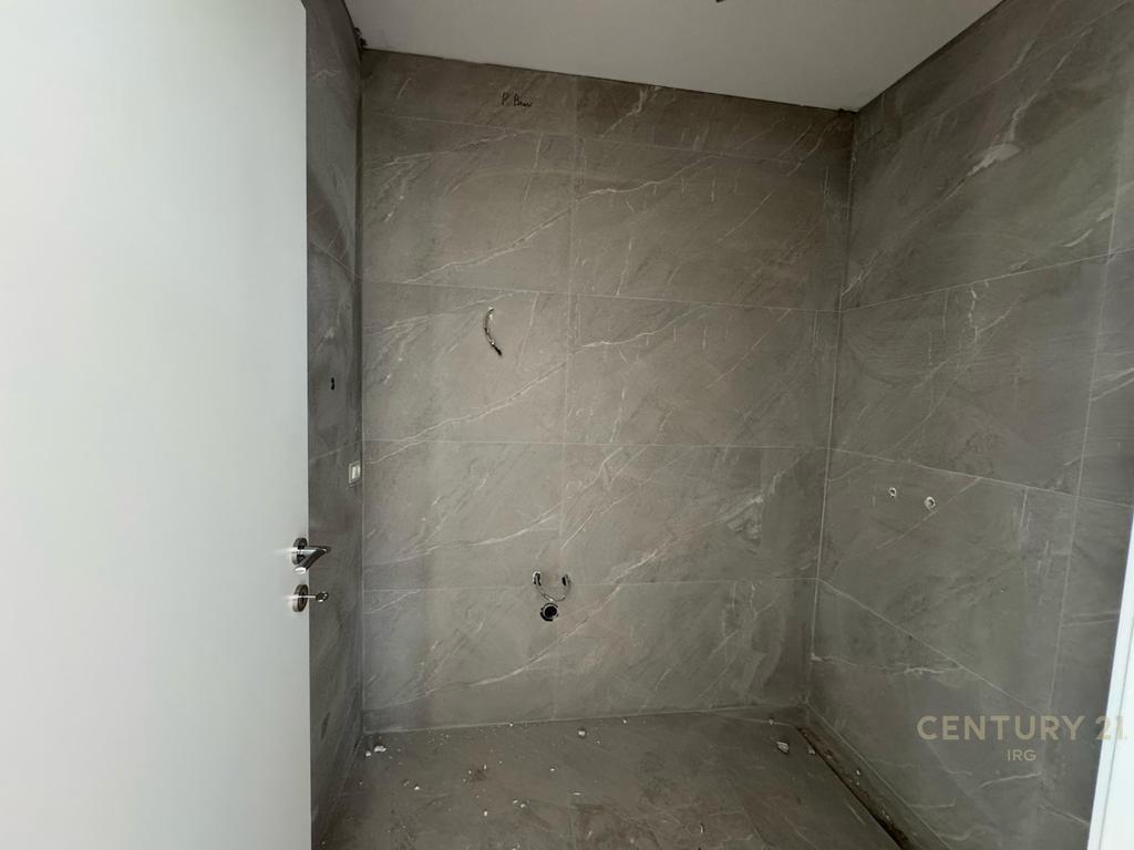 Apartament/ Zyre 2+1 & verande tek Lake View Residence! – Tiranë - 1