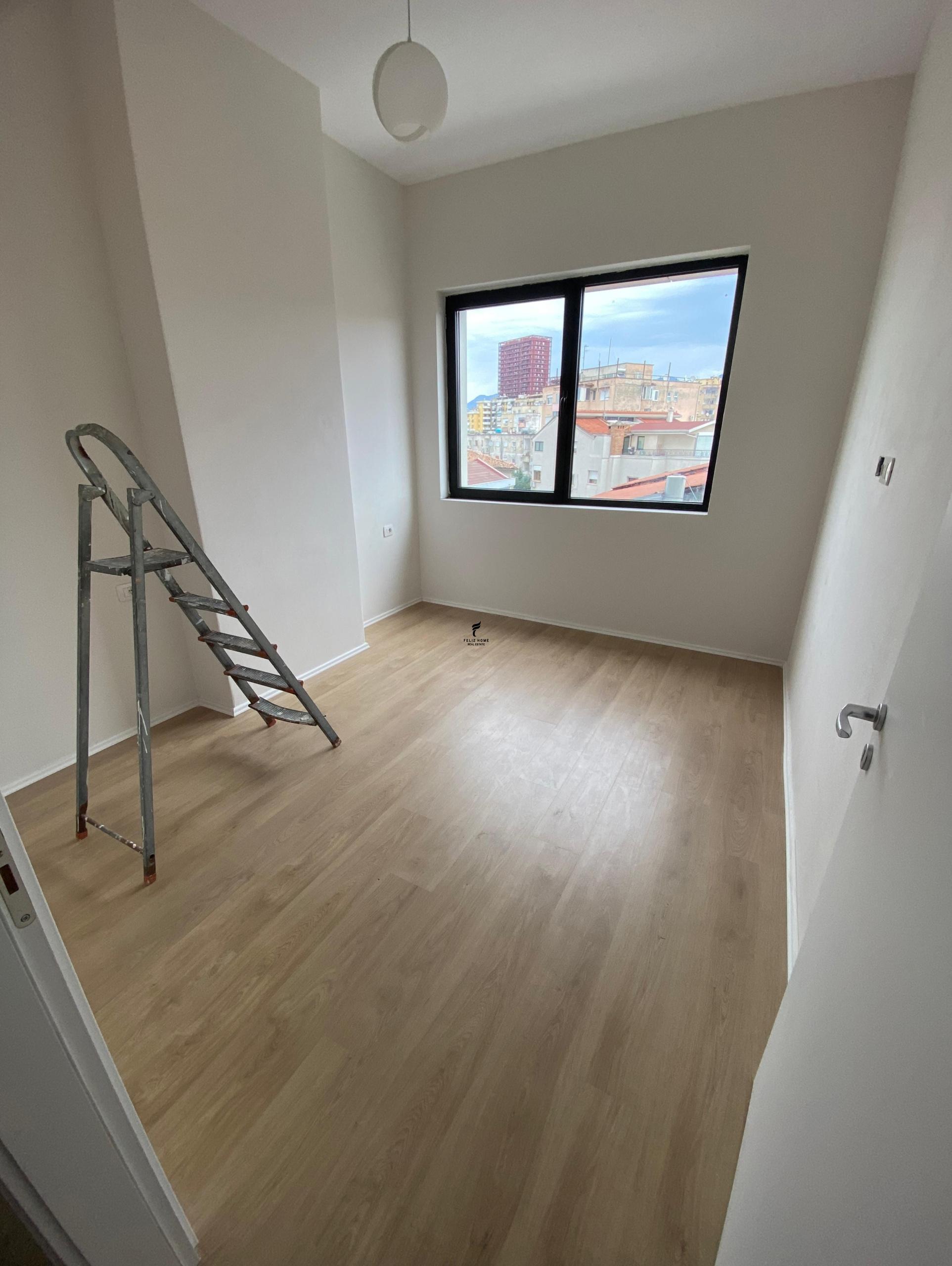 ZYRE ME QERA 96 M2 VASIL SHANTO 150.000 LEKE FH-58746 – Tiranë