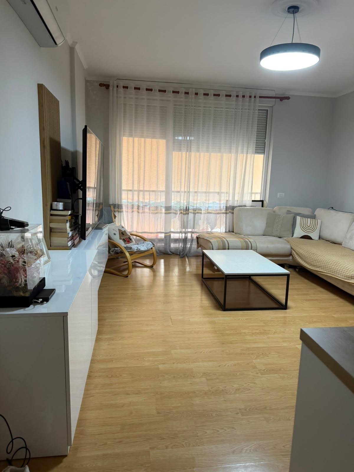SUPER APARTAMENT 2+1 ME QIRA NË RRUGËN E KAVAJËS ID 5597 – Tiranë