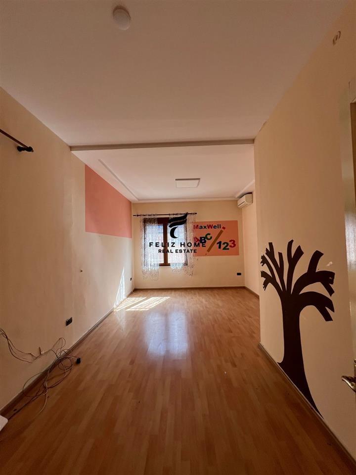 VILE PRIVATE ME QERA 595 M2 SELVIA 7000 EURO – Tiranë