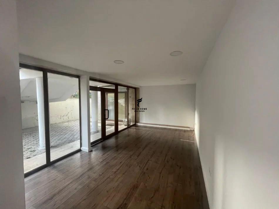 DYQAN ME QERA 163 M2 PAZARI RI 160.000 LEKE FH-78334 – Tiranë