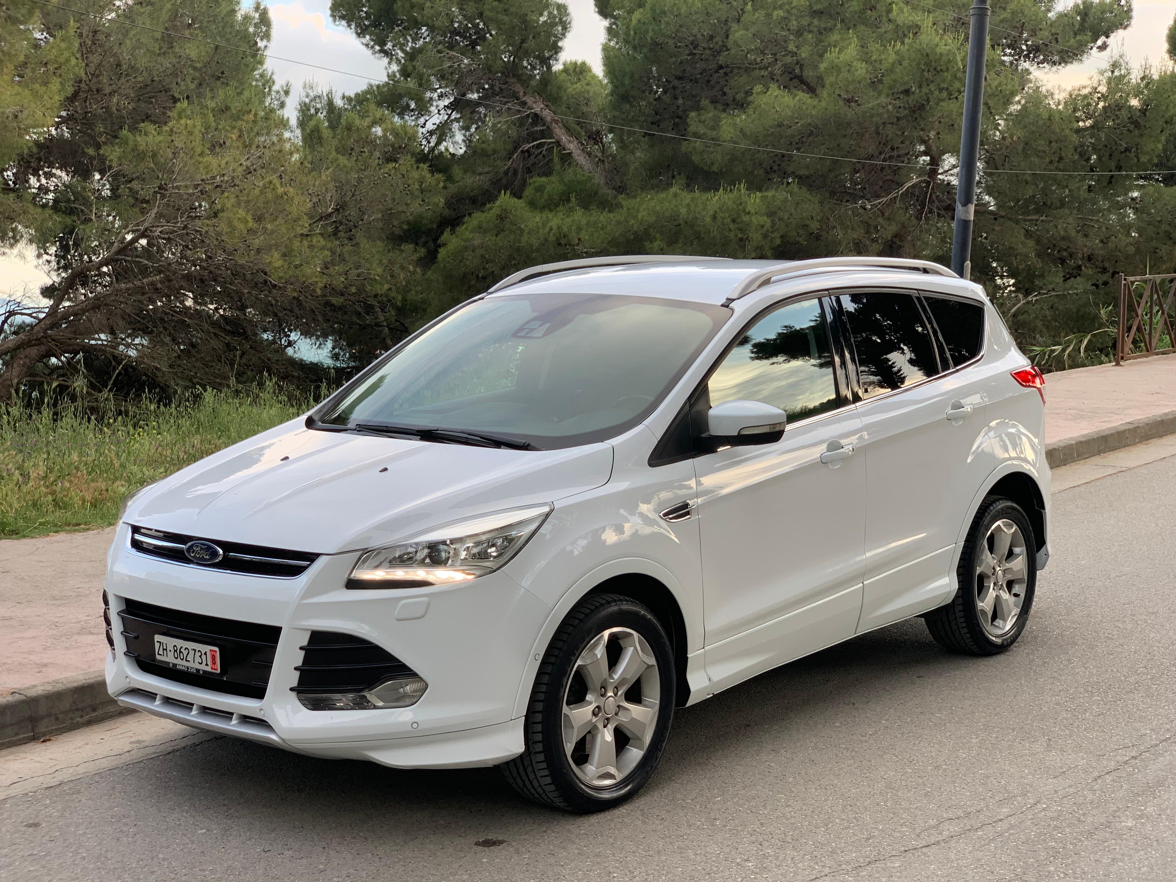 FORD KUGA, 2016 (ZVICRE) Full Opsion, 2.0 Nafte, Automat – Durrës