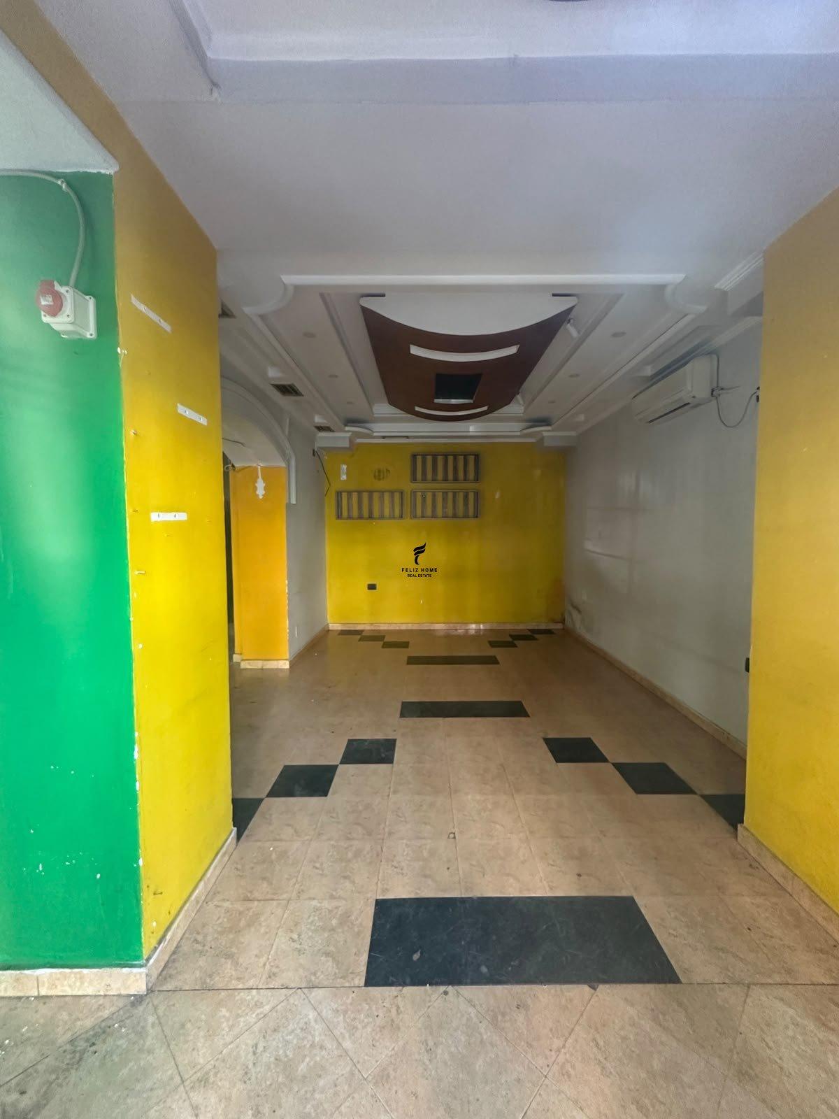 DYQAN ME QERA 52M2 BULEVARDI BAJRAM CURRI 150.000 LEKE FH-87 – Tiranë - 1