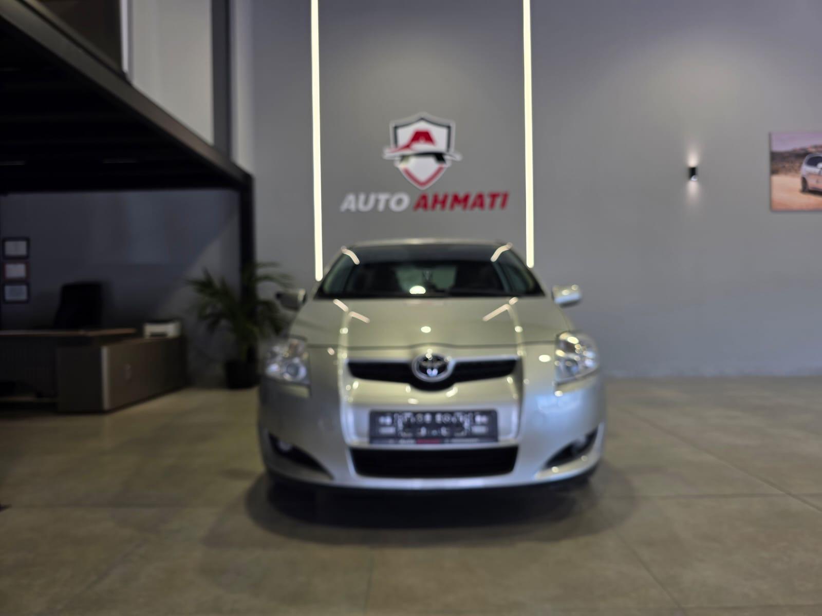 TOYOTA AURIS 1.4 nafte 2007 – Tiranë