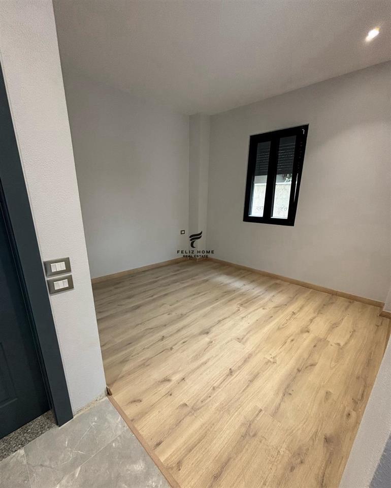 ZYRE ME QERA 80 M2 QENDER 110.000 LEKE – Tiranë - 1