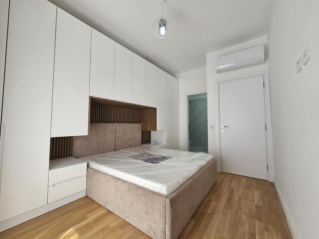 2+1 me qira, Kodra e Diellit 1, me verandë 50 m² – Tiranë