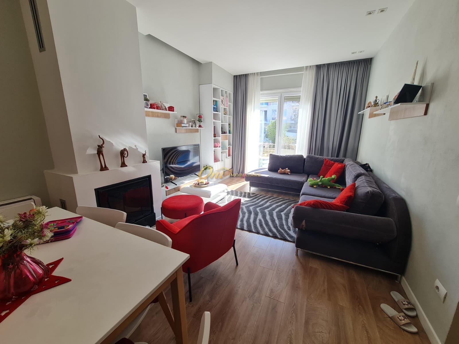 TEG SHITET APARTAMENT 3+1 – Tiranë