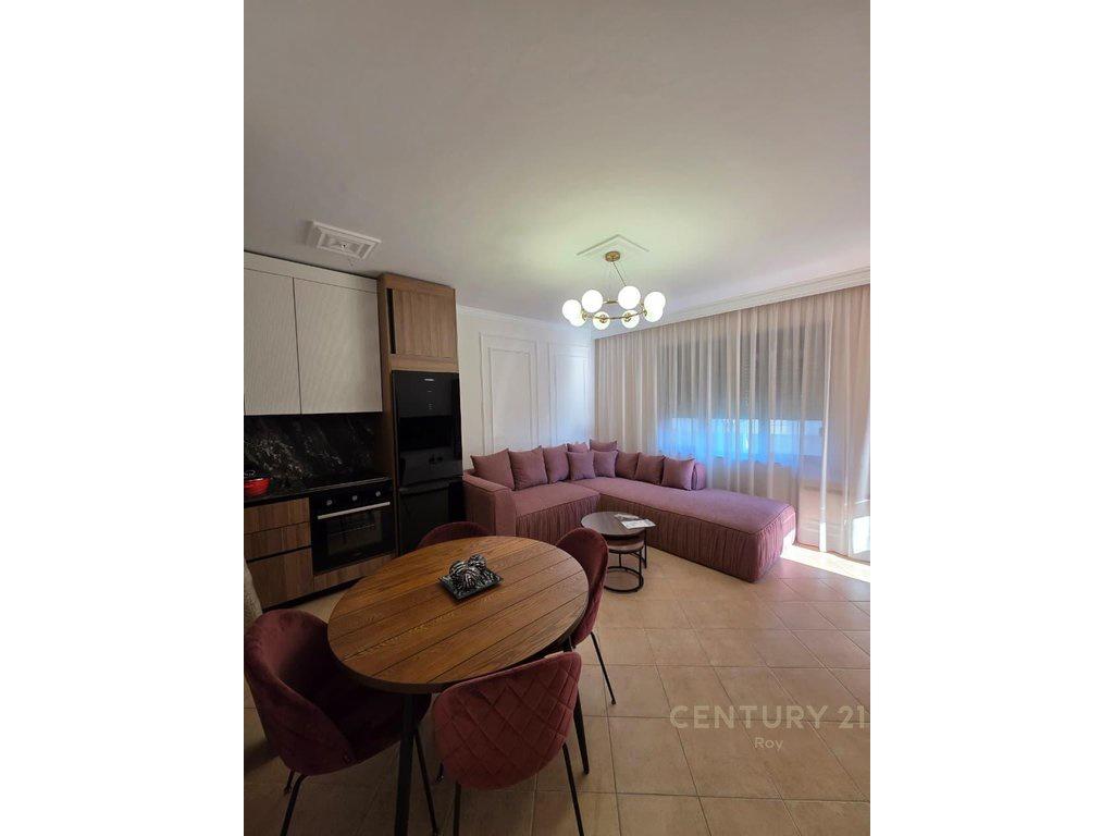 JEPET ME QERA APARTAMENT 1+1 PRANE MIAMI BEACH! – Durrës
