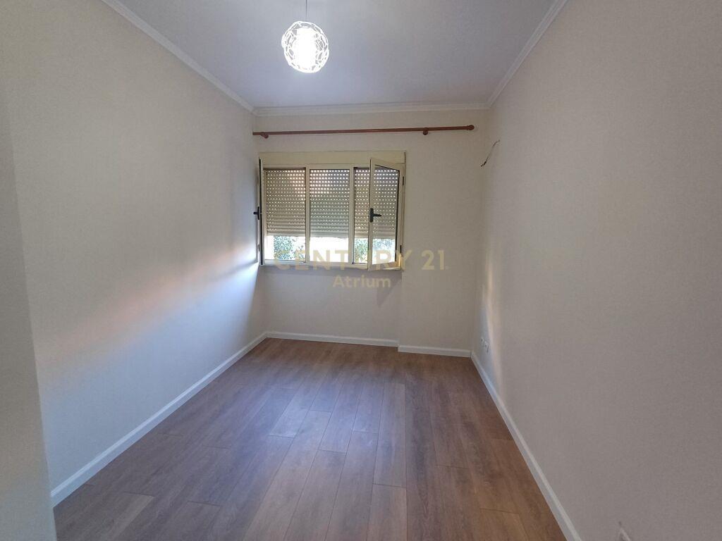 SHITET APARTAMENT 2+1 TEK PASTICERI NEFEL NE ALI DEM!!! – Tiranë - 1